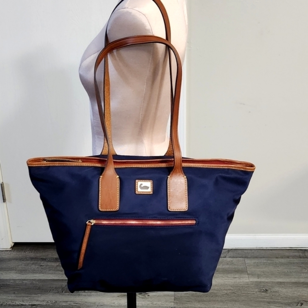 Dooney & Bourke‎ Wayfarer Tote